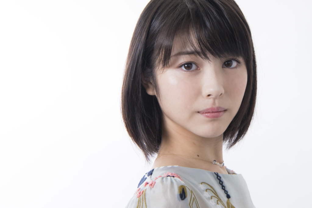浜辺美波はSNSのアカウントたくさん持っている