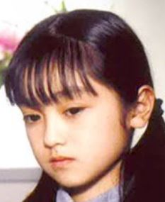 昔と今の鼻を比較する画像
