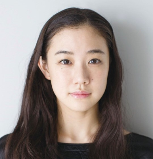 22年 タバコを吸う女性芸能人58選一覧 くわえタバコの画像は 喫煙 トレレピ