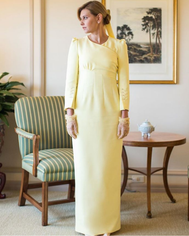オレーナ・ゼレンシカ 大統領夫人  　  ウクライナ　日本　ドレス