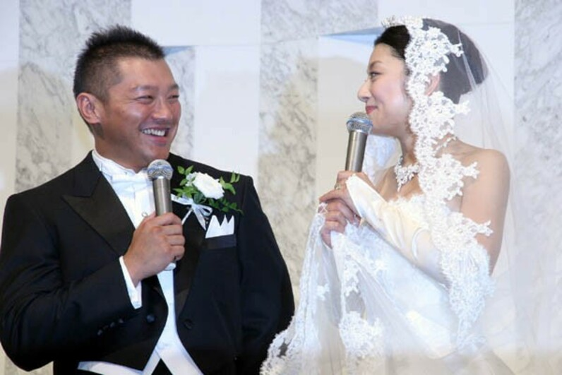 小池栄子と坂田亘の結婚会見